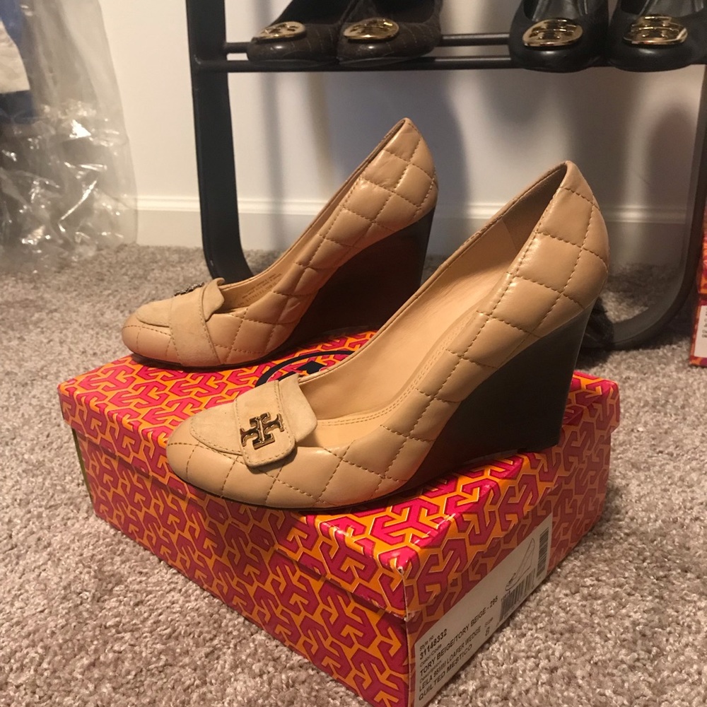 *Sold*Tory Burch Leila Quilted Mestico Wedges